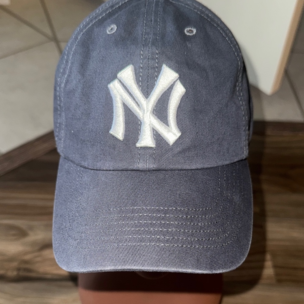 Youth Large NY Yankees Navy Blue Baseball Cap